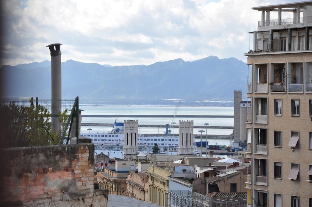 Albergo La Perla Cagliari Bagian luar foto
