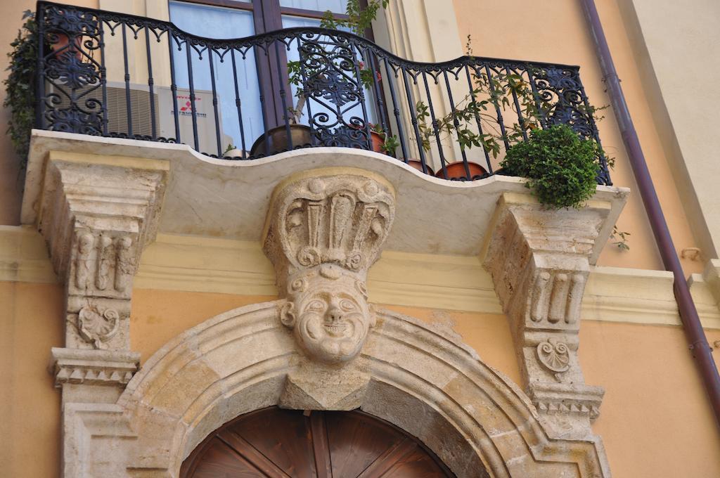 Albergo La Perla Cagliari Bagian luar foto