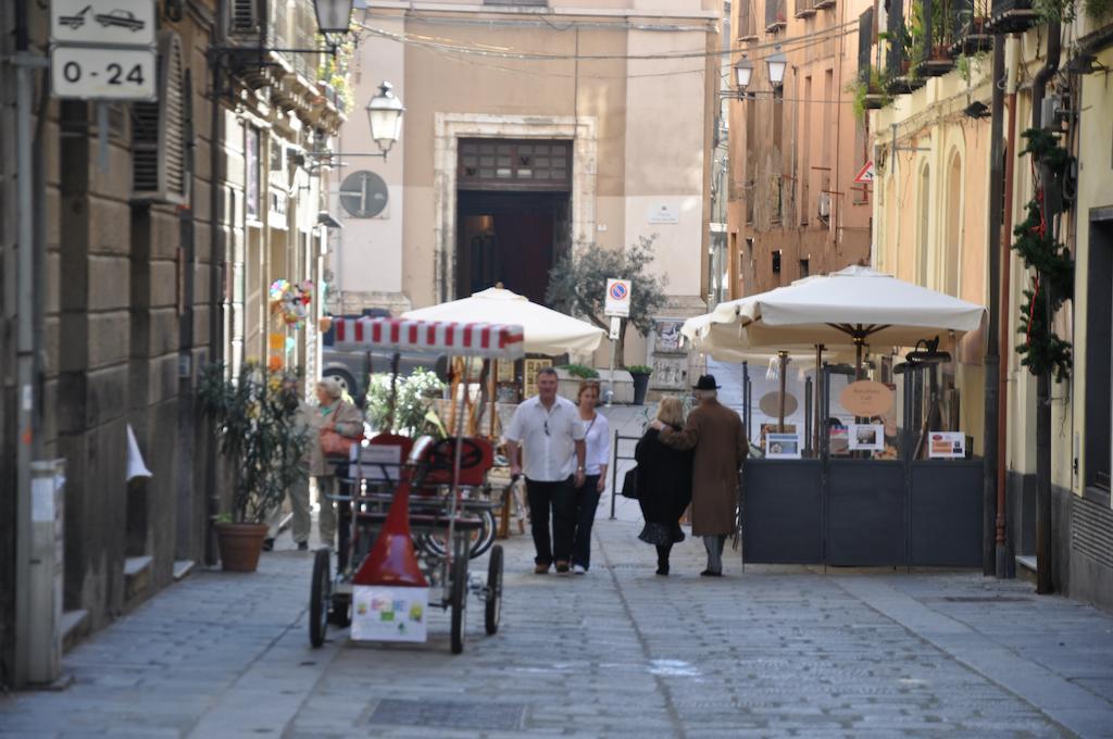 Albergo La Perla Cagliari Bagian luar foto