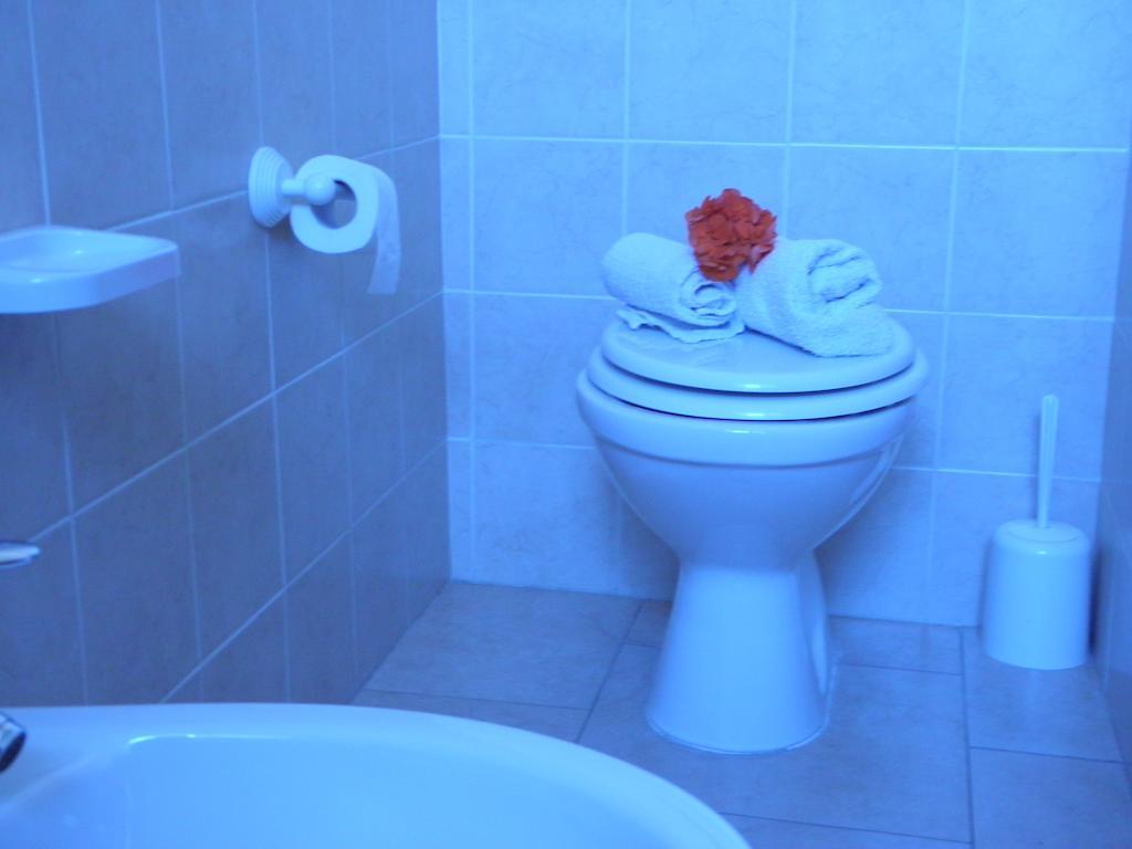 Albergo La Perla Cagliari Bagian luar foto