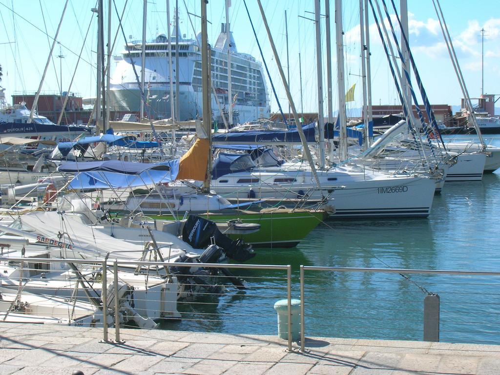 Albergo La Perla Cagliari Bagian luar foto